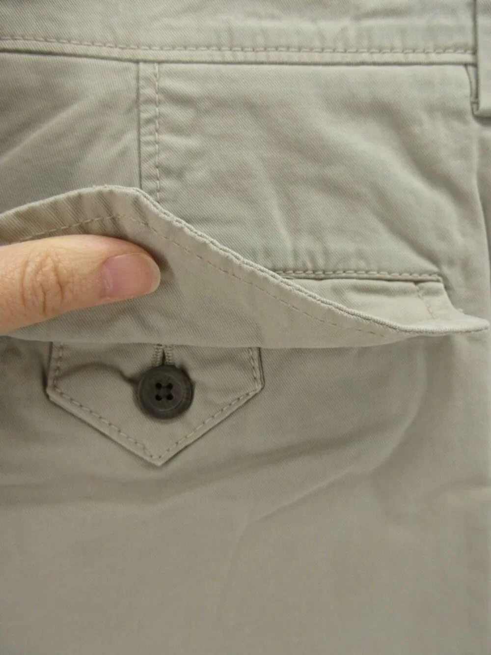 Banana Republic Shorts 44 Khaki Garment Dye Relaxed Chino Canvas NEW
